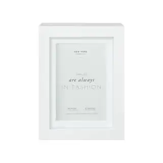 B&M New York Box Photo Frame - 4 X 6" - White 4 B&M New York Box Photo Frame - 4 X 6" - White - Image 2
